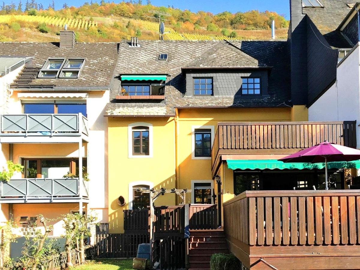 Ferienhaus Am Moselradweg - Bed and Breakfast Zell