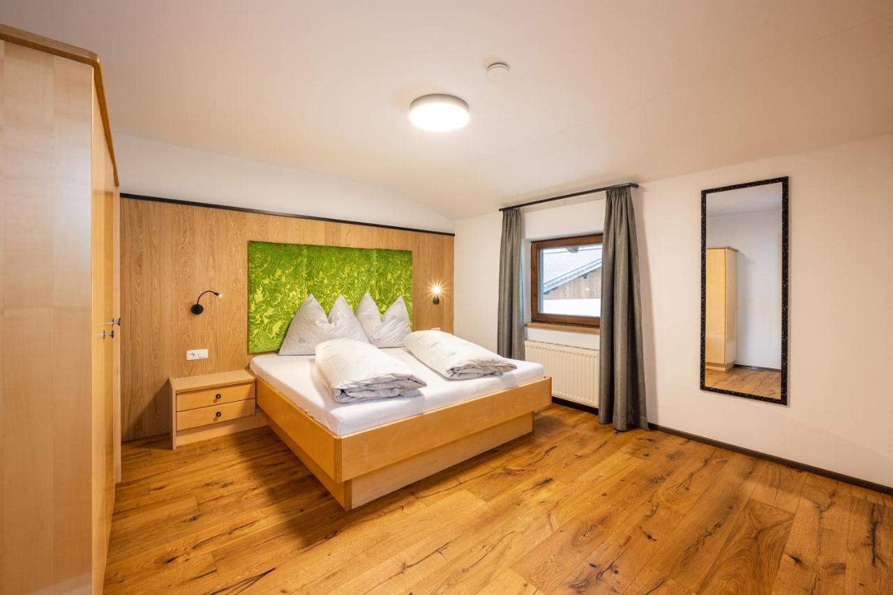 Apartment mit Balkon