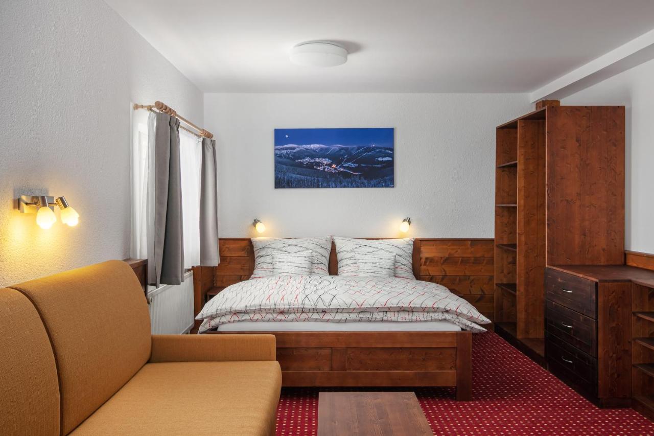 Doppelzimmer mit Zustellbett
