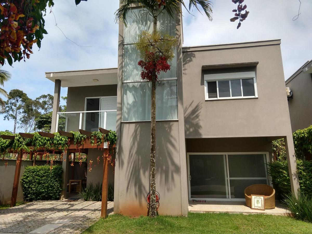 Casa em condomínio fechado, ambiente familiar - B&B