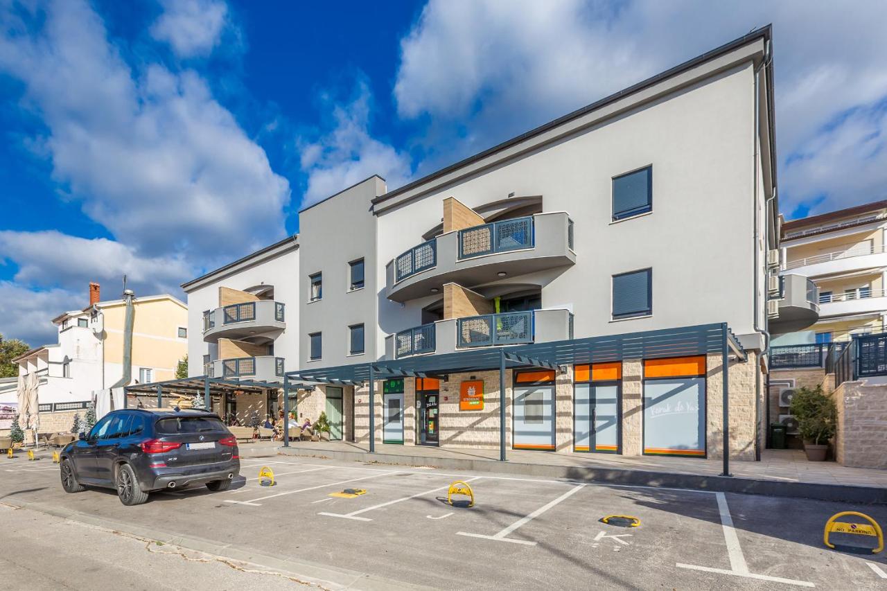 COLIBRI-Design&Beach Appartement mit 40m2 Terrasse und 2 SUPs - Ferienwohnung