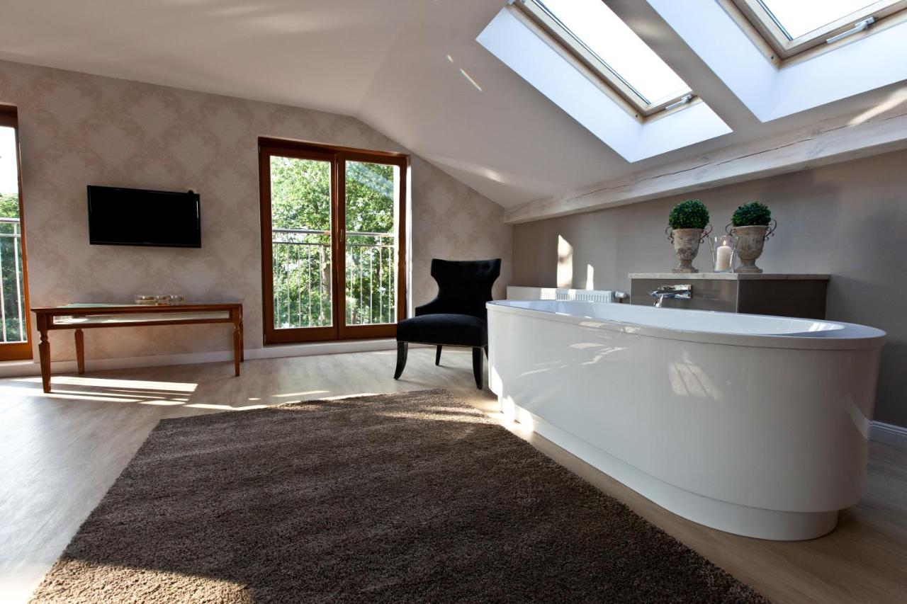 Romantic Studio with Sea View