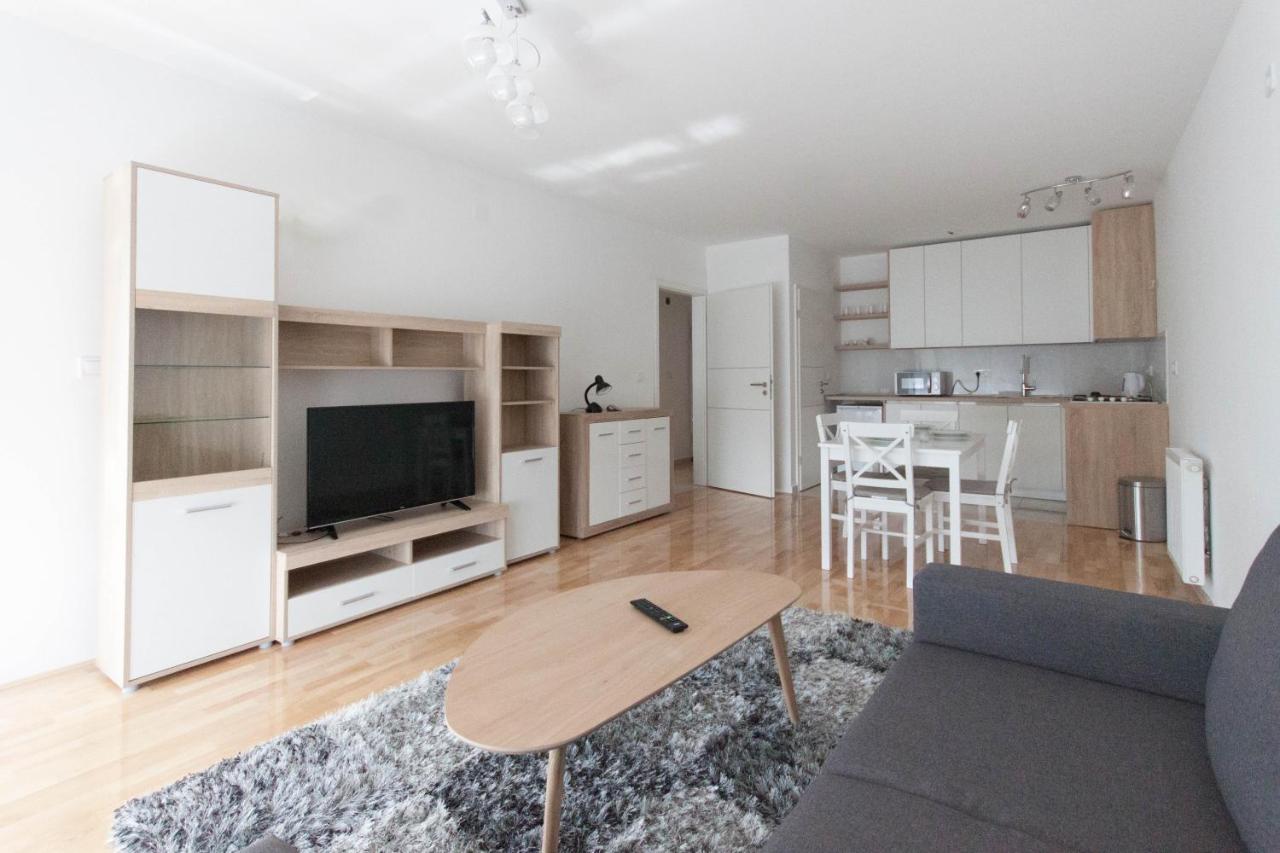 Apartment Butterfly - Ferienwohnung
