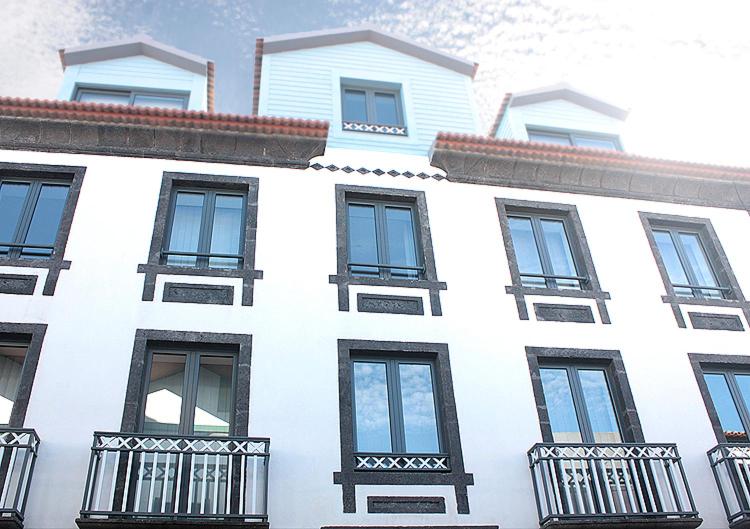 B&B Horta - Faial Marina Apartments 1 - Bed and Breakfast Horta