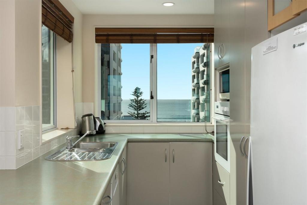 Two-Bedroom Apartment with Ocean and Harbour View