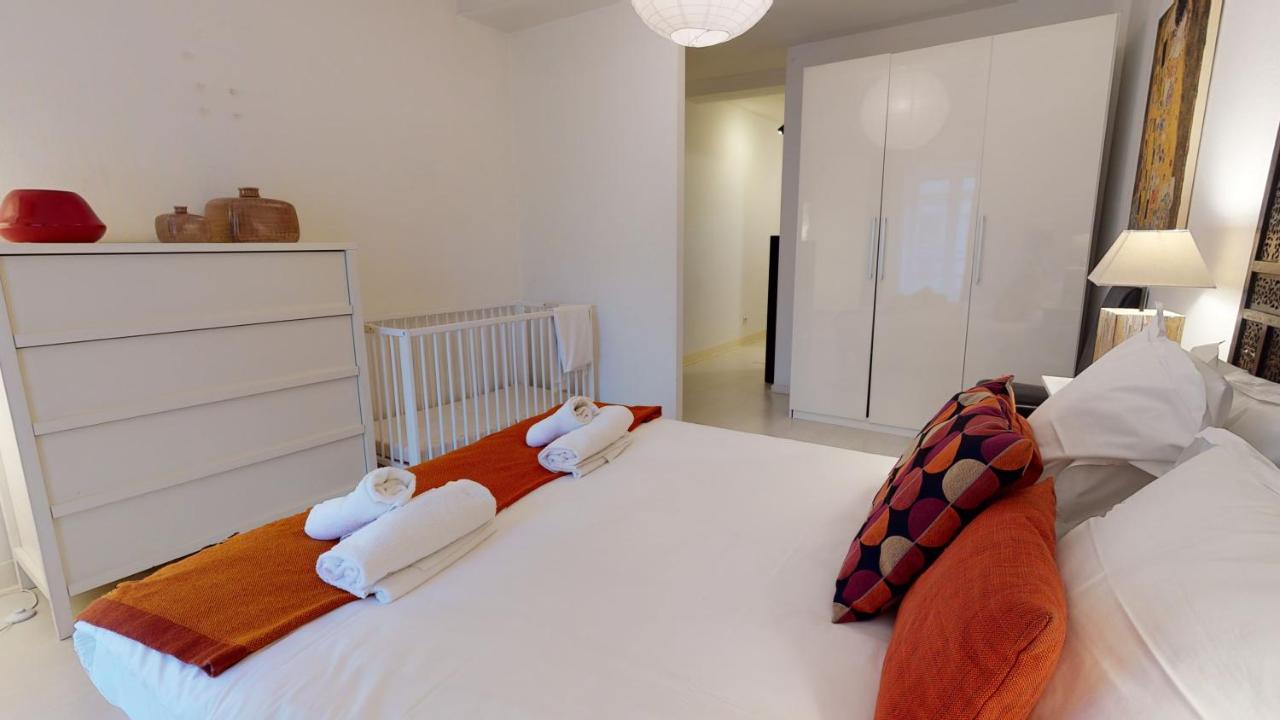 One Bedroom Apartment Schaeffer - 80 m2
