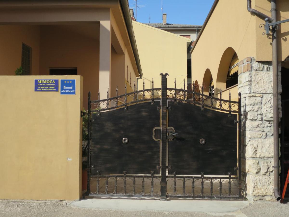 Mimoza Old Town Pula Apartments - B&B Pula