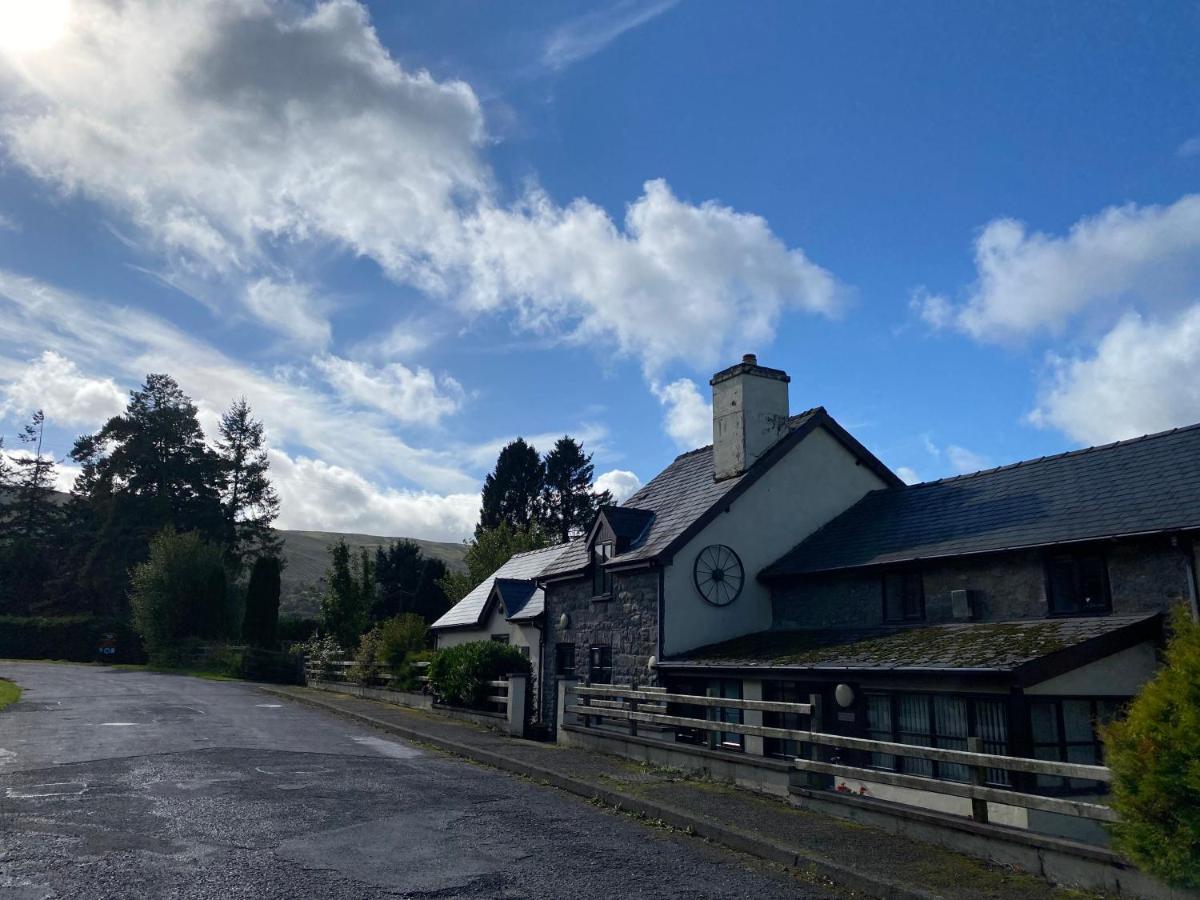 Vulcan Lodge Cottages - B&B