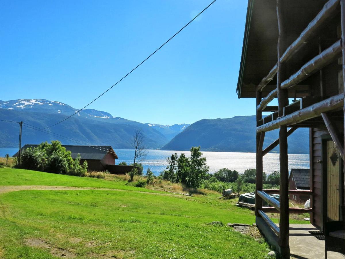 B&B Balestrand - Chalet Målsnes - FJS015 by Interhome - Bed and Breakfast Balestrand