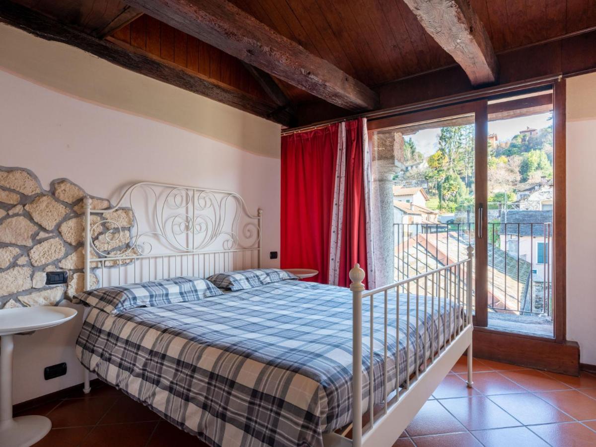 B&B Orta San Giulio - Apartment Mansarda by Interhome - Bed and Breakfast Orta San Giulio