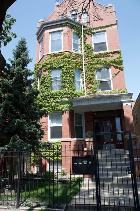Sunny, Spacious, 3BR 1BA Davlin INN Chicago - B&B