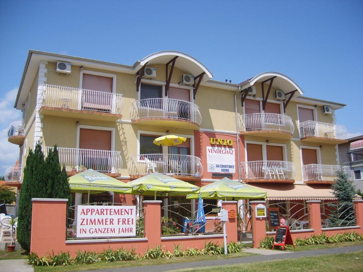 Unio Vendégház 3 - B&B