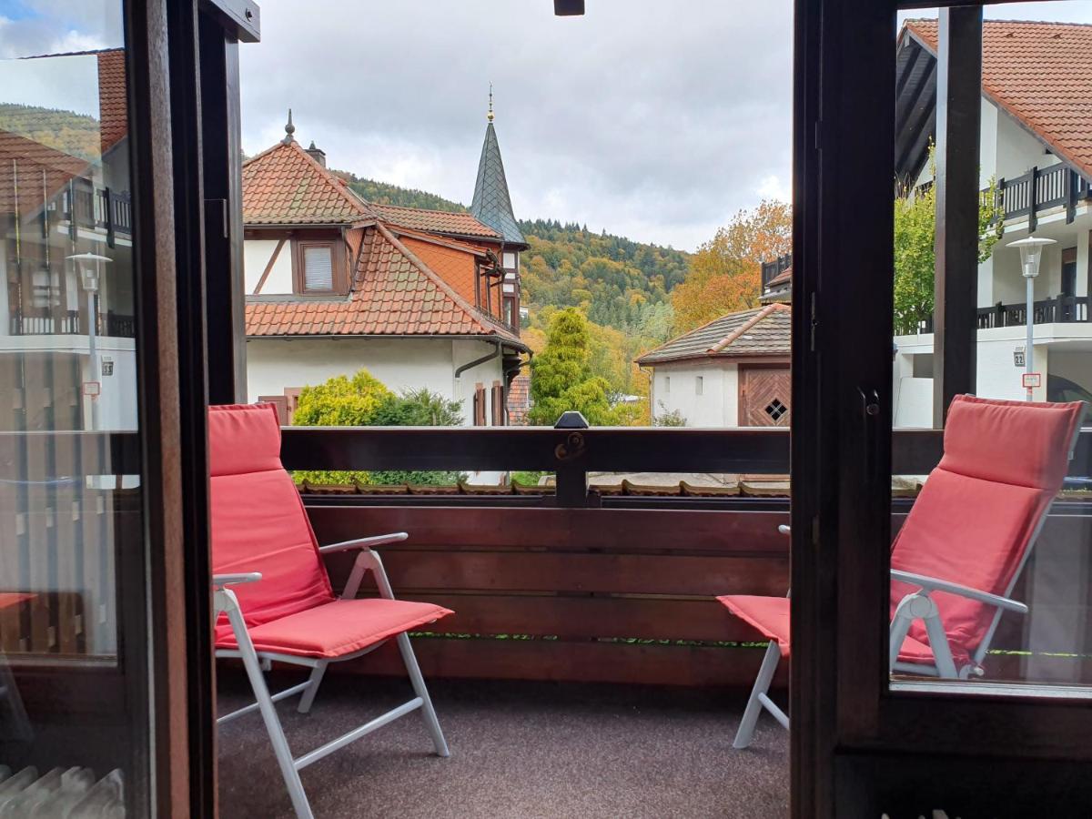 Gemütliche Ferienwohnung am Kurpark in Bad Herrenalb - Chambres d’hôtes Bad Herrenalb