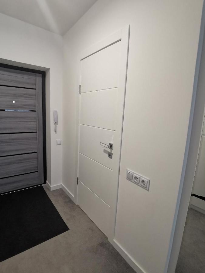 Stylish Riverside Apartments in Riviera Complex - B&B