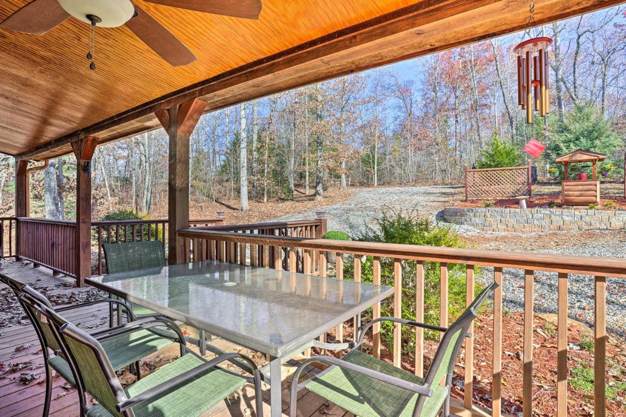 'Serenity Cabin' w/ Furnished Deck - Ferienwohnung Mineral Bluff