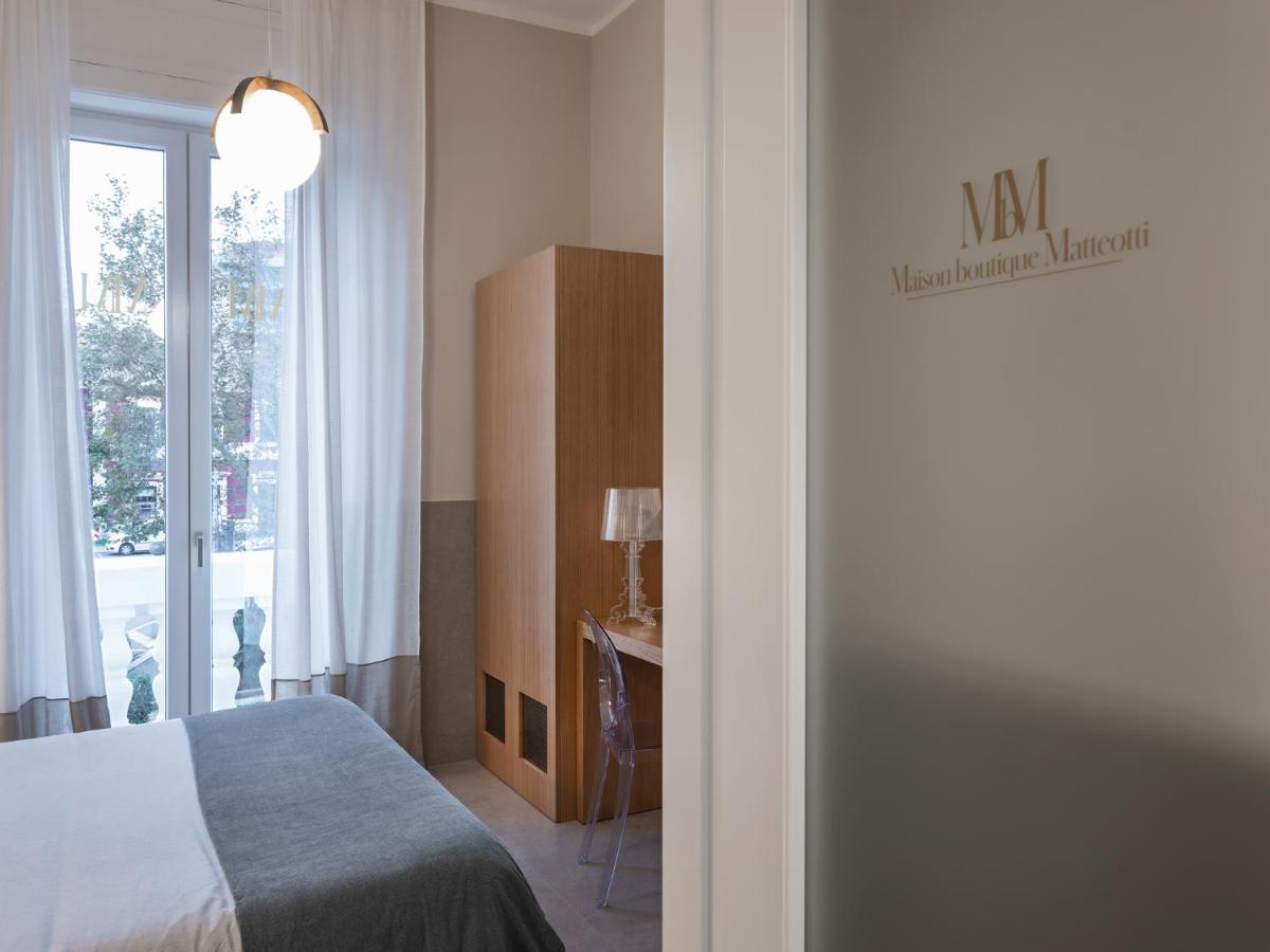 Deluxe Double Room with Private Bathroom