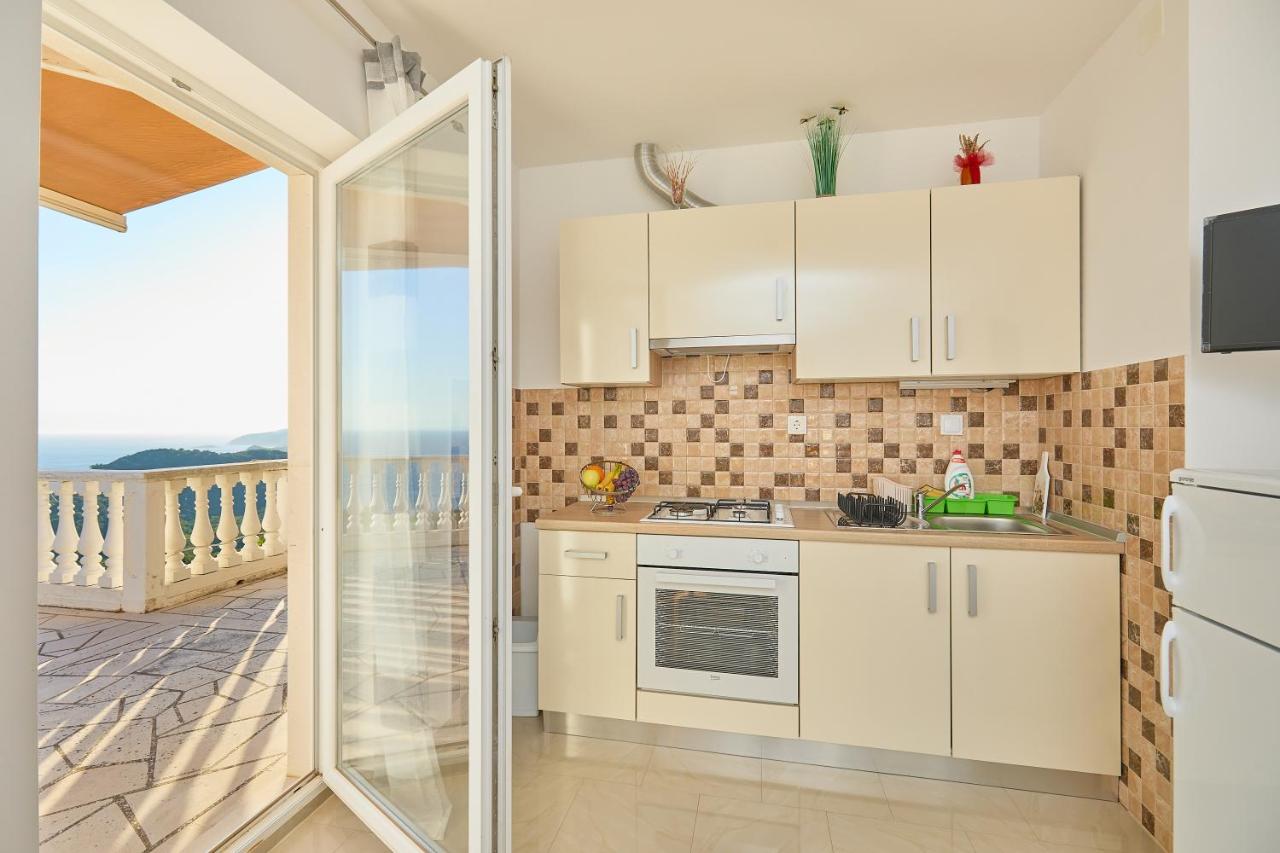 Apartment mit Meerblick