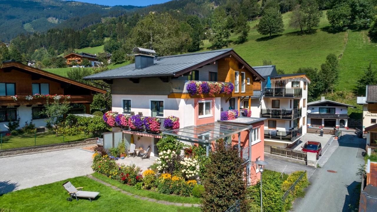 B&B Zell am See - Schwaiger Appartements - Bed and Breakfast Zell am See