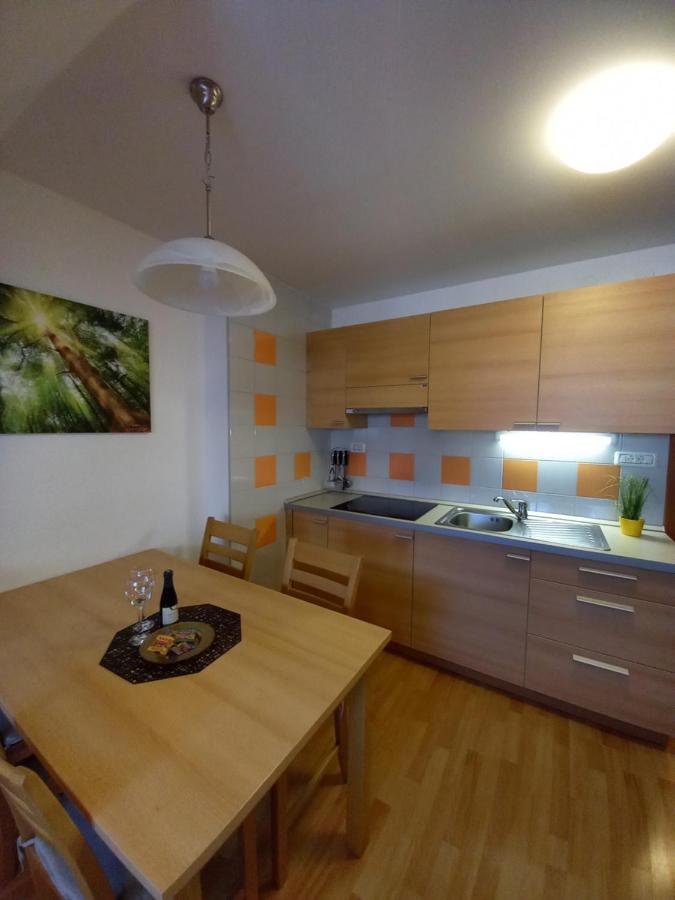 Apartma Happy - B&B