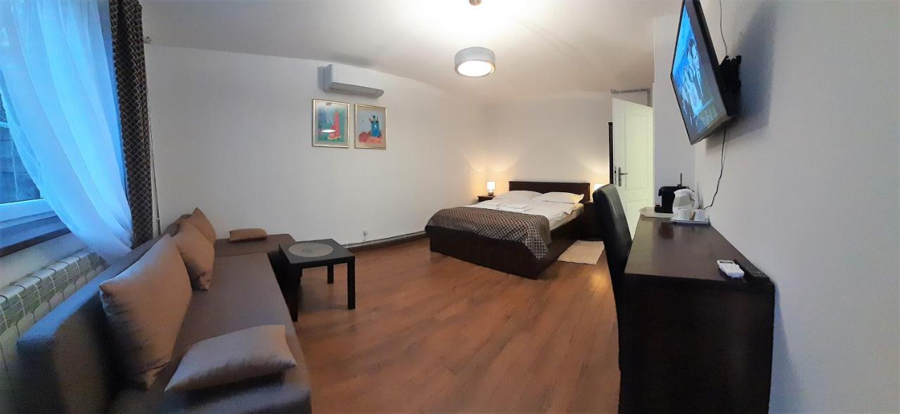 Deluxe Doppel-/Zweibettzimmer