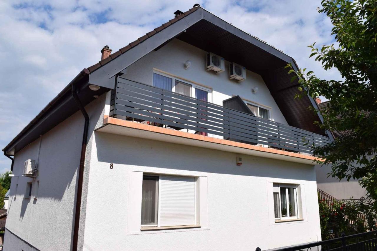 Apartments in Siofok - Balaton 35514 - Bed and Breakfast Siófok