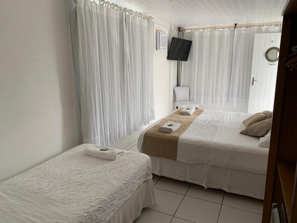 Dreibettzimmer mit Bad