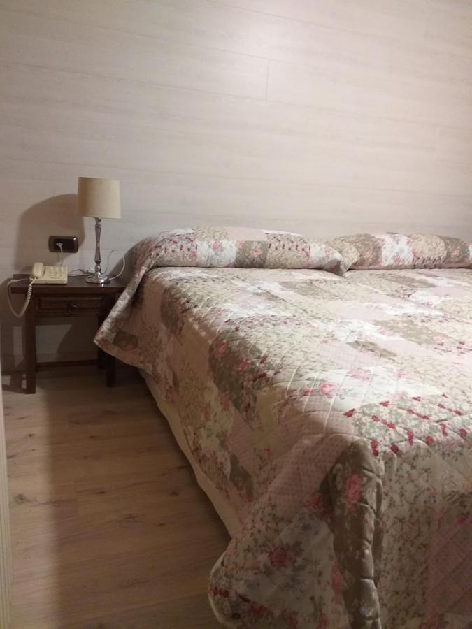 B&B Biescas - Hotel Giral - Bed and Breakfast Biescas