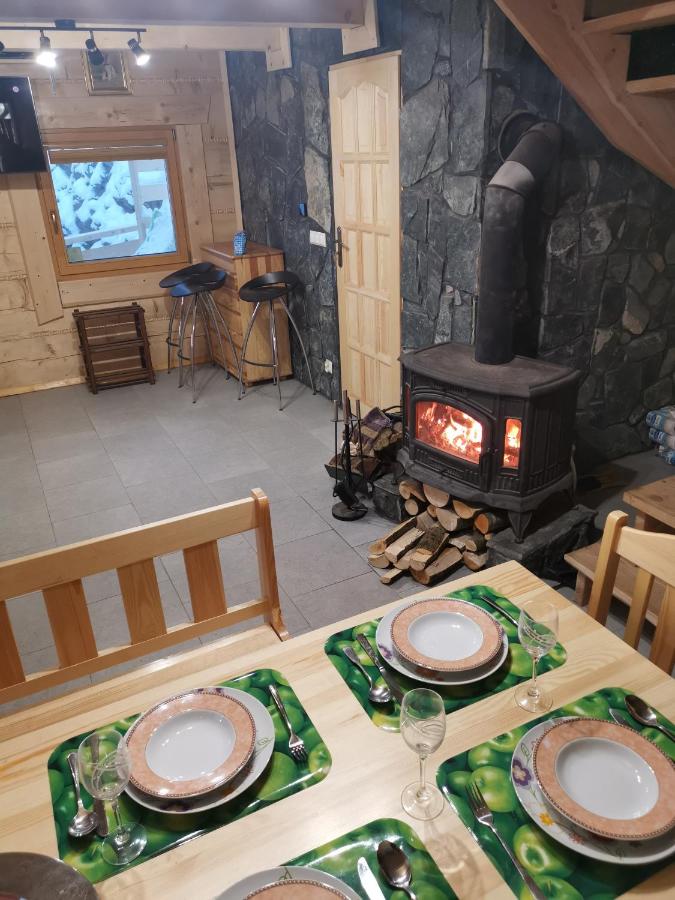 Štýlový Zrub Martina B s pieckou a kúpacou kaďou! - B&B Ždiar