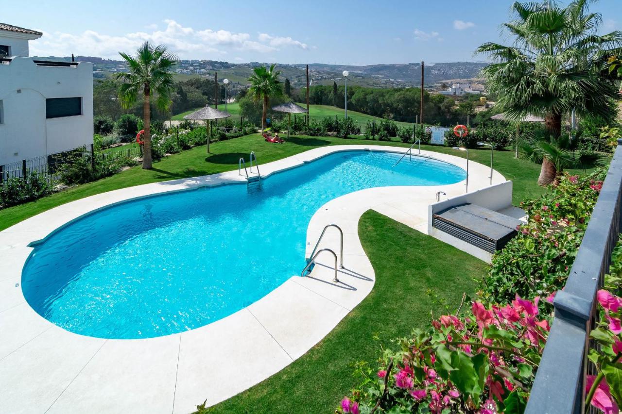 DJA- Modern 2 bedroom apartment close to beach - Ferienwohnung