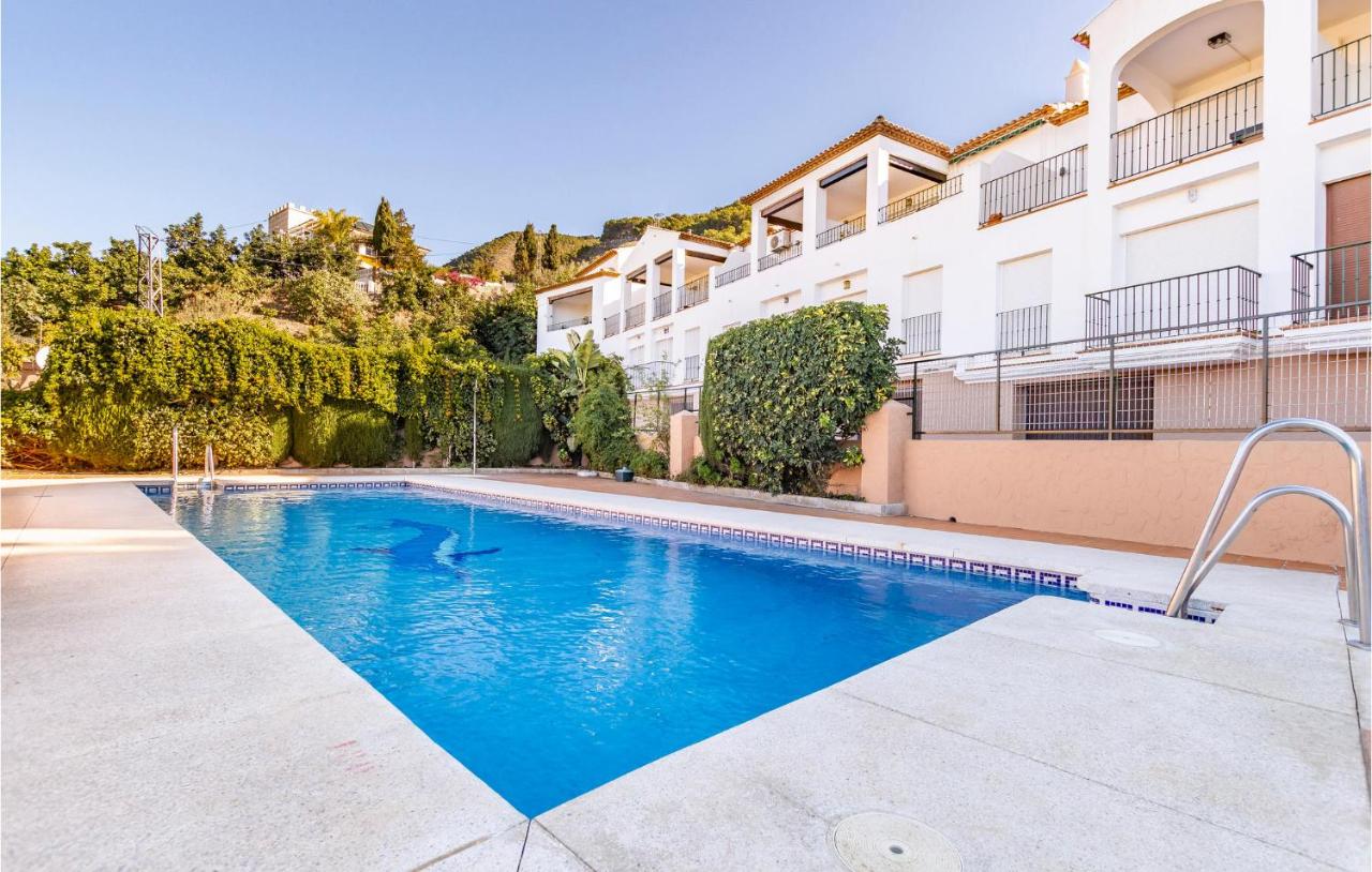 B&B Málaga - Cozy Apartment In Malaga With Outdoor Swimming Pool - Bed and Breakfast Málaga