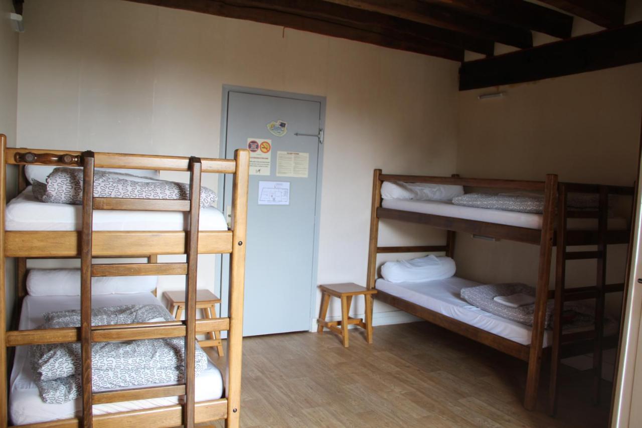 Chambre Quadruple avec Salle de Bains Commune