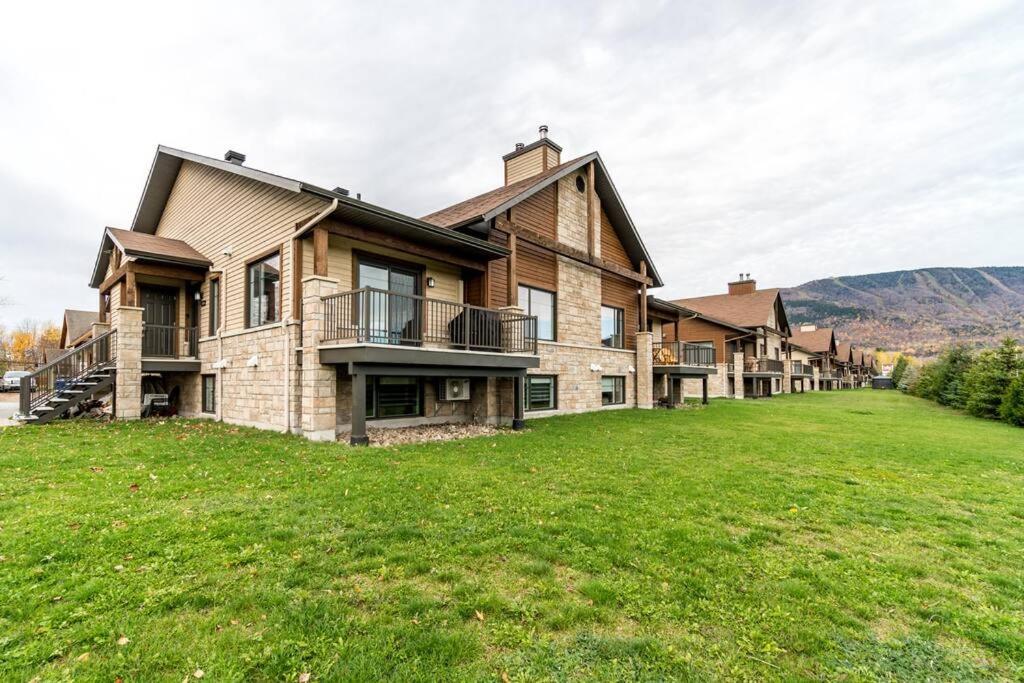 INITIAL - BOHO - Mont-Sainte-Anne - Bed and Breakfast