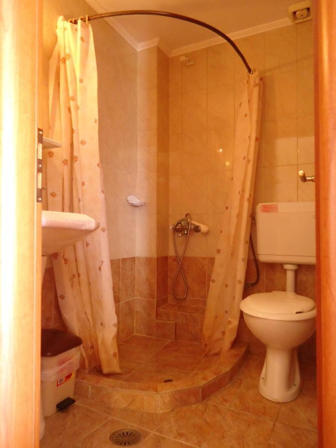 Studio (2 Single Beds) with Sea View
