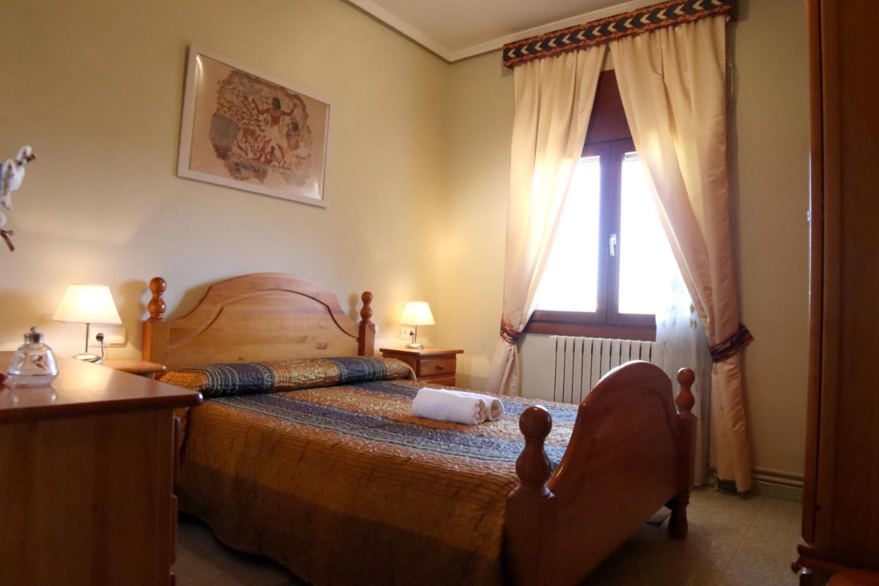 Alojamiento Rural Ribaforada - B&B Ribaforada