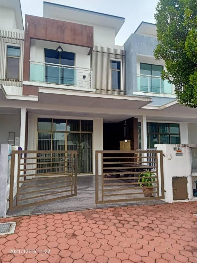 B&B Kuala Selangor - Kuala Selangor Botanic 4R3B Homestay 15pax - Bed and Breakfast Kuala Selangor