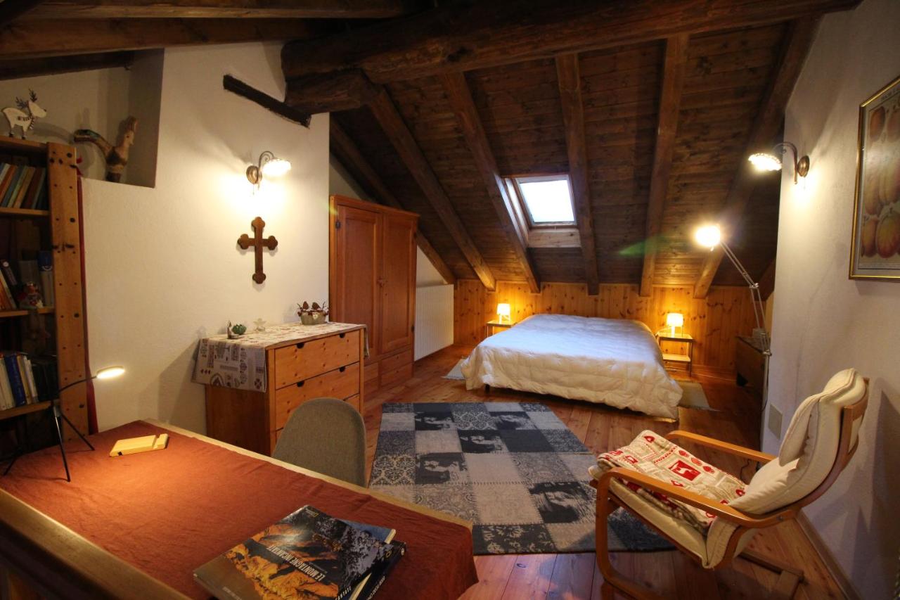 B&B Gignod - La Casetta in Montagna Roisod - Affitti Brevi Italia - Bed and Breakfast Gignod