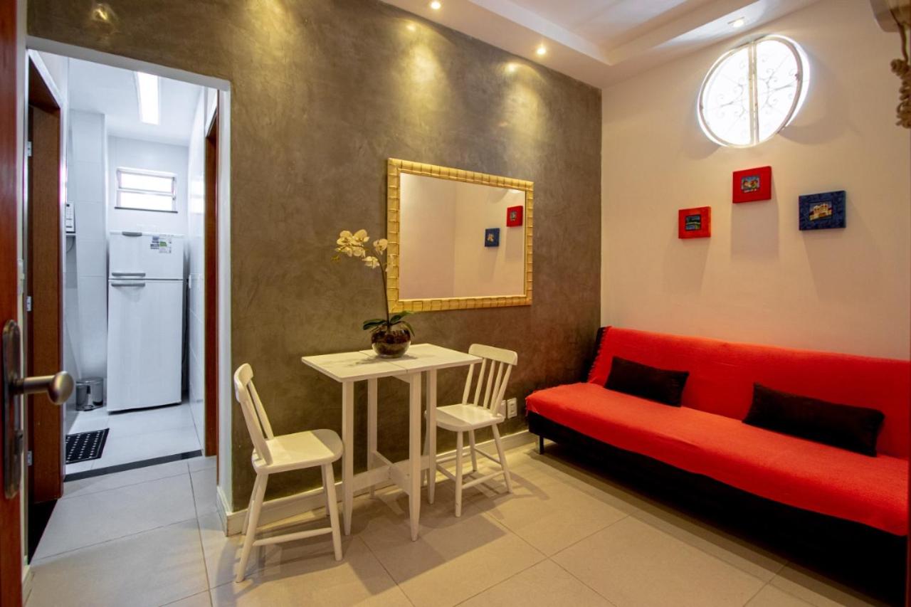 Copacabana confortavel moderno aconchegante quadra da praia - B&B