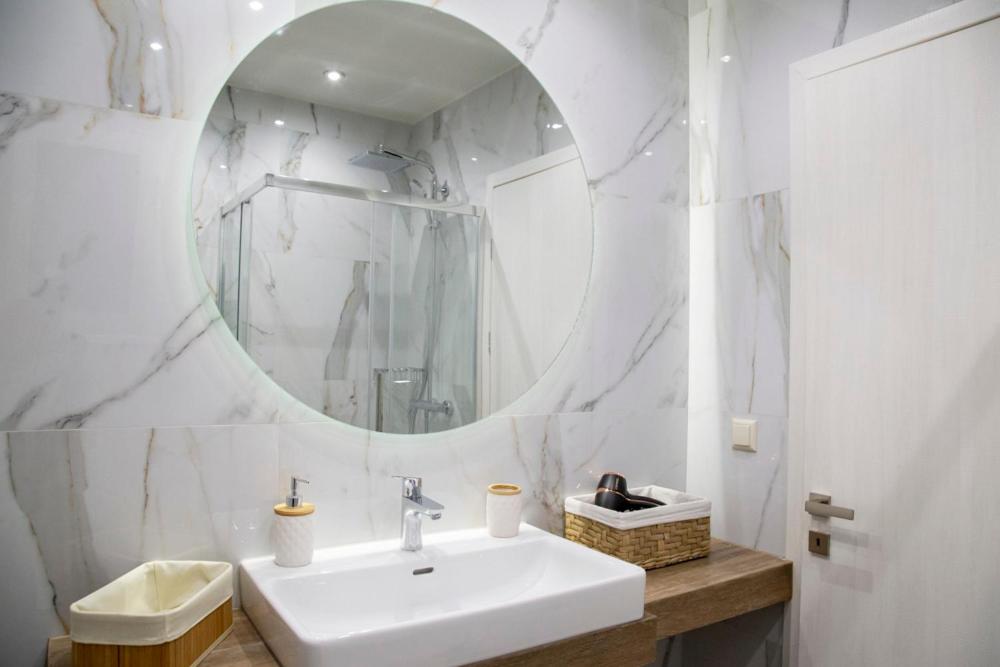 Deka luxury apartment - Ferienwohnung