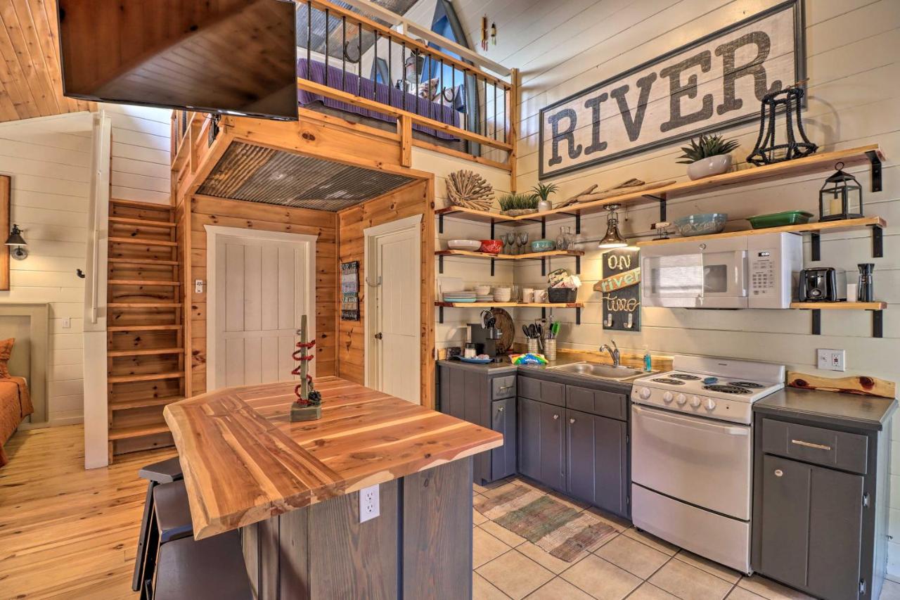 Pet-Friendly Studio with Loft and Mountain Views! - B&B Mountain View