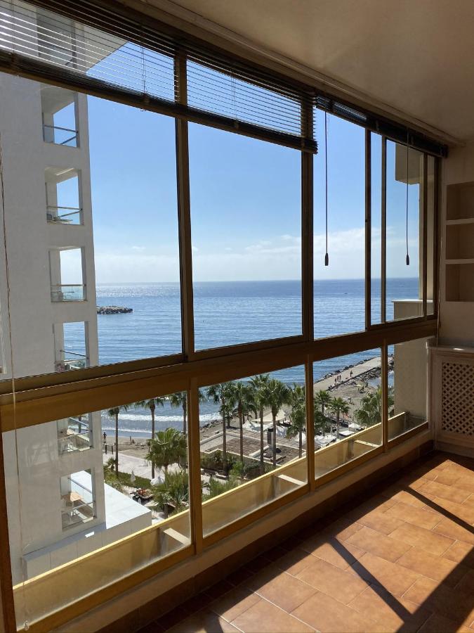 Precioso apartamento en primera línea de playa - B&B Marbella