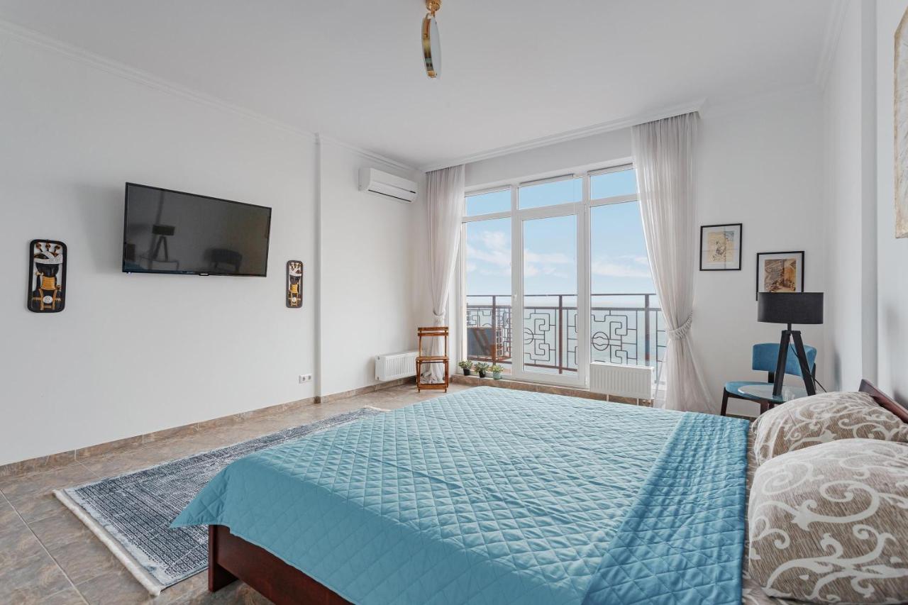 Sea Breeze Apartments - Chambres d’hôtes Odessa