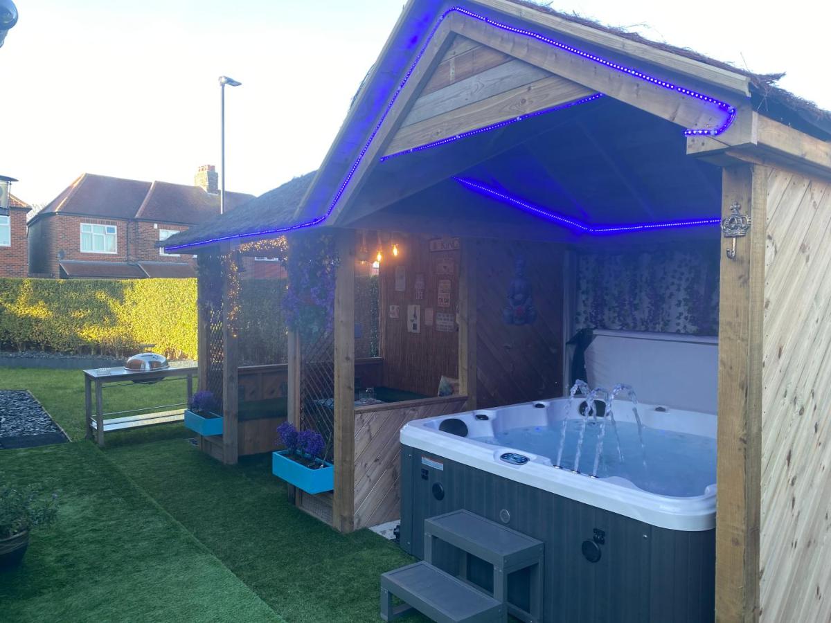 6 Bed-Sleeps 12-Hot Tub-Free Parking-Pet Friendly - Ferienwohnung Newcastle upon Tyne