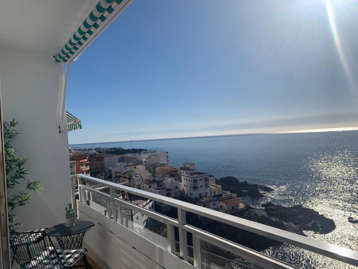 Spacious, Light & Cozy Apartments with Ocean Views - B&B