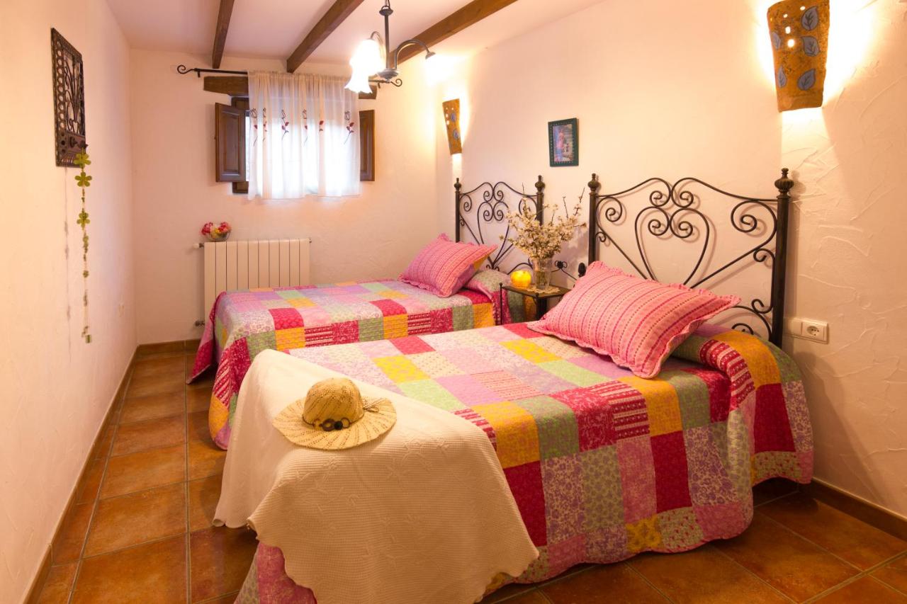 Cottage (8 Adults)