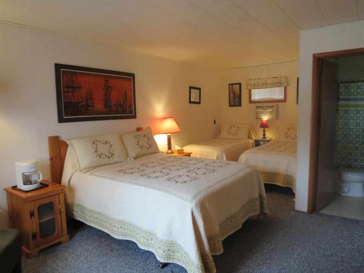 Classic Quadruple Room