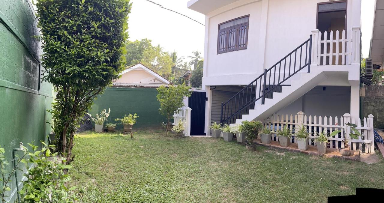 Atrium Cottage - Chambres d’hôtes Seeduwa