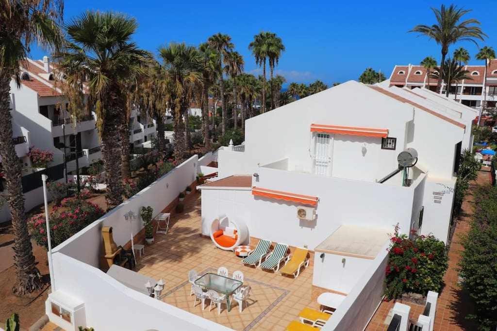 Parque Santiago II Villa1 by Tenerife Rental & Sales - B&B Playa de las Américas