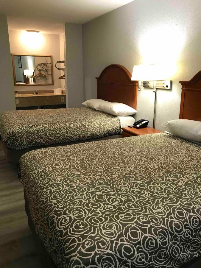 Double Room with Two Double Beds - Non-Smoking