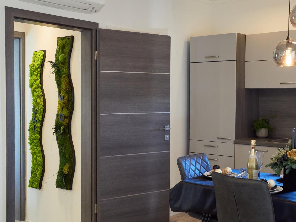 New apartment ViVaNo V I D with amazing view - B&B Zambratija