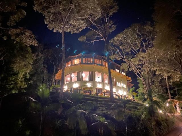 Jardim Suspenso da Babilônia - B&B Santo Antônio do Pinhal